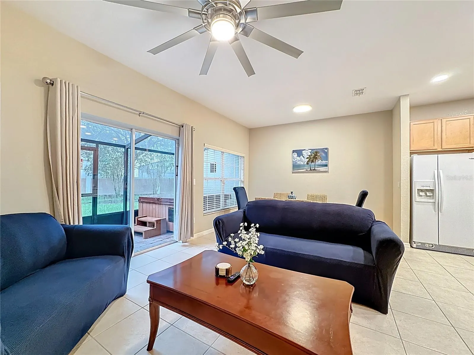 2412 CARAVELLE CIR