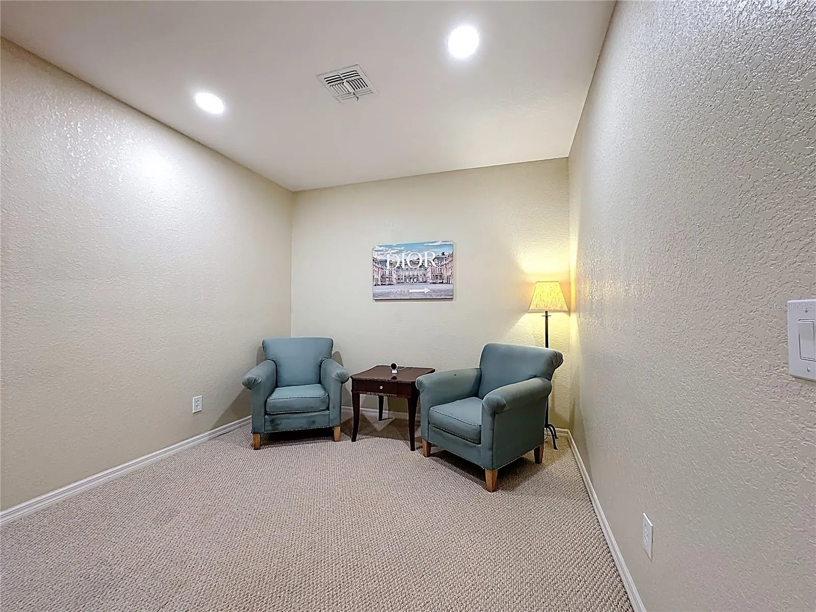 2412 CARAVELLE CIR