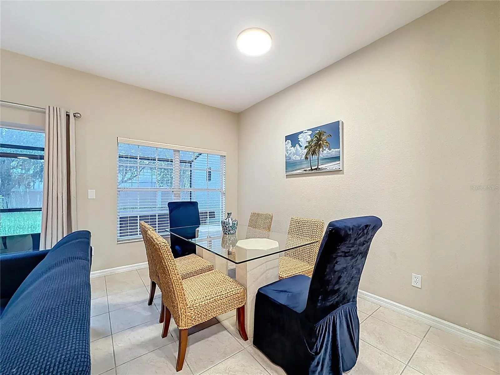 2412 CARAVELLE CIR