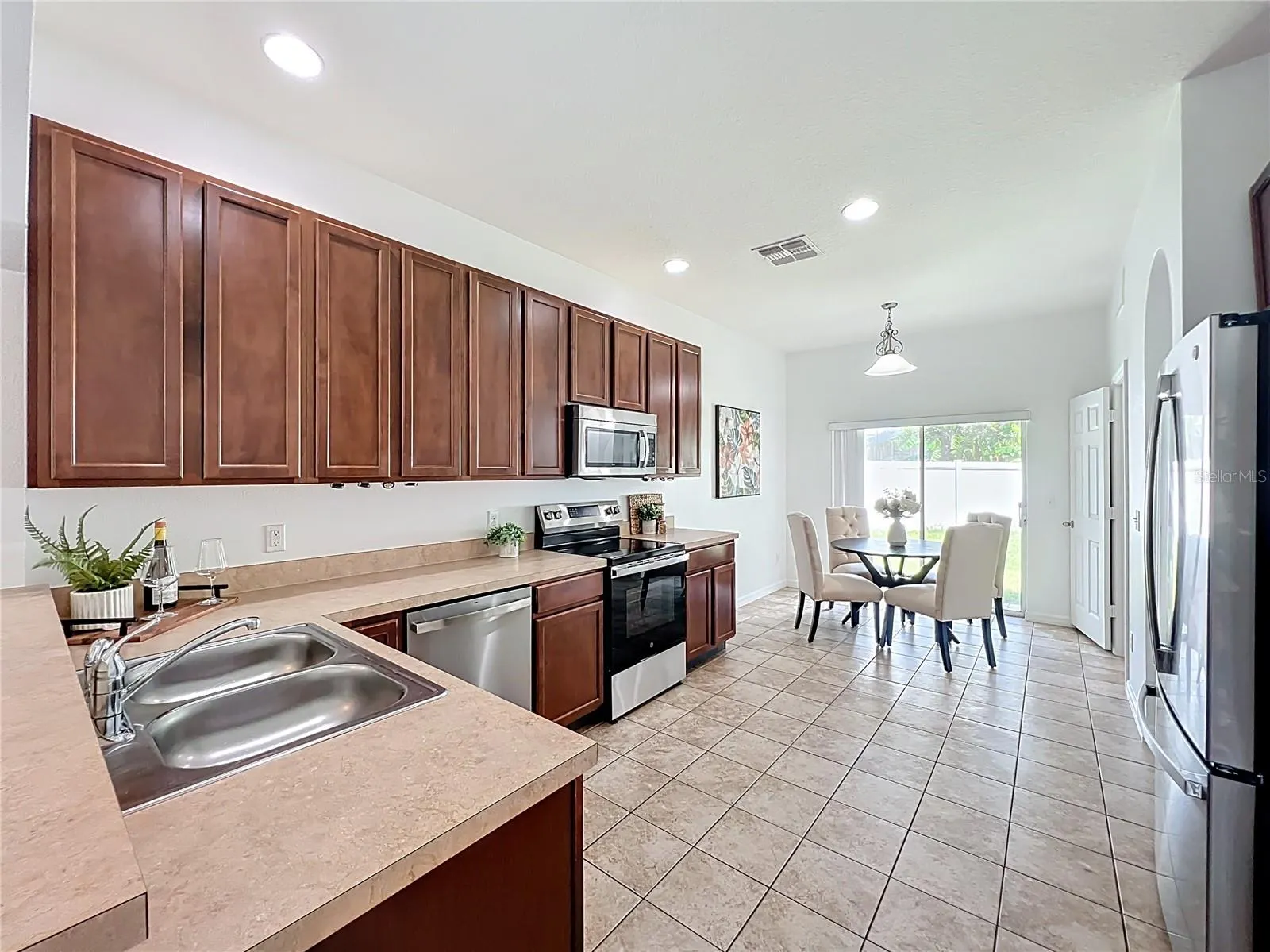 12145 CITRUSWOOD DR