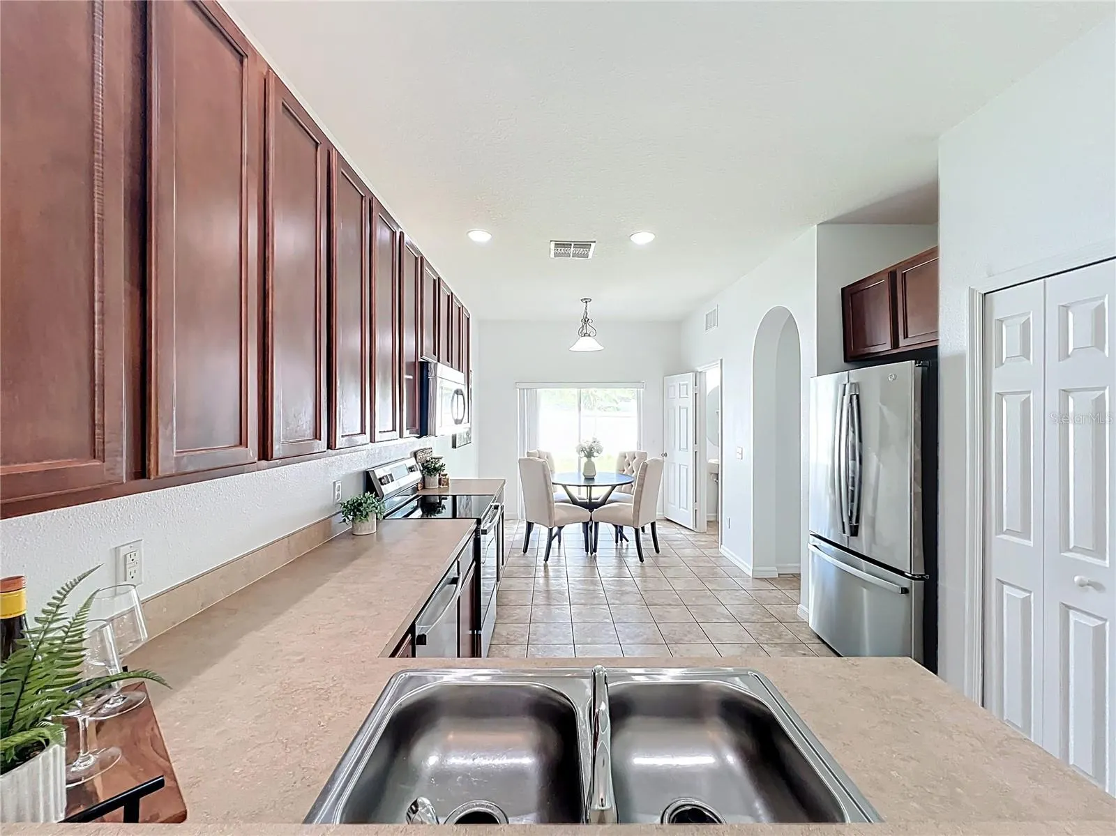 12145 CITRUSWOOD DR