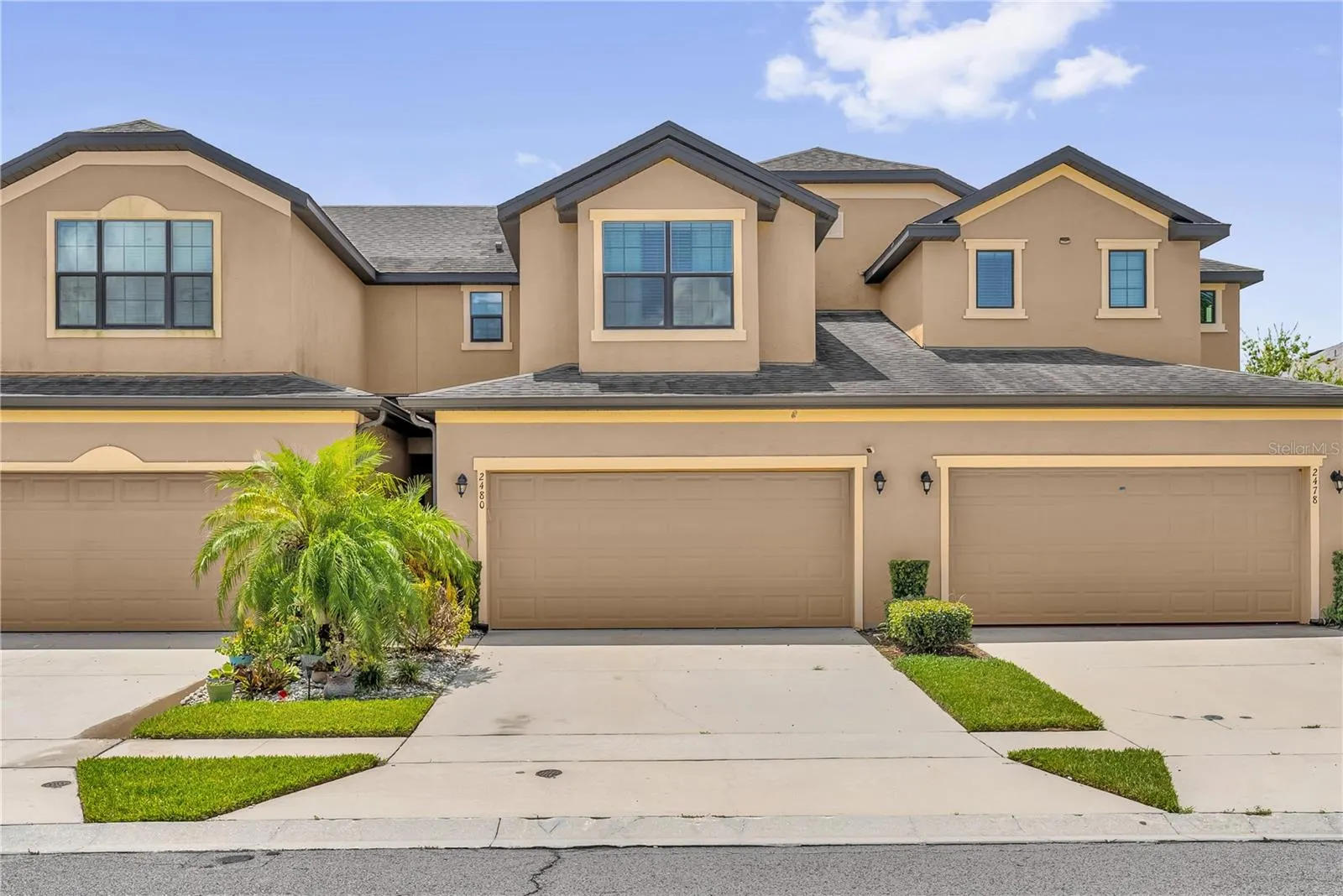 2480 SEVEN OAKS DR