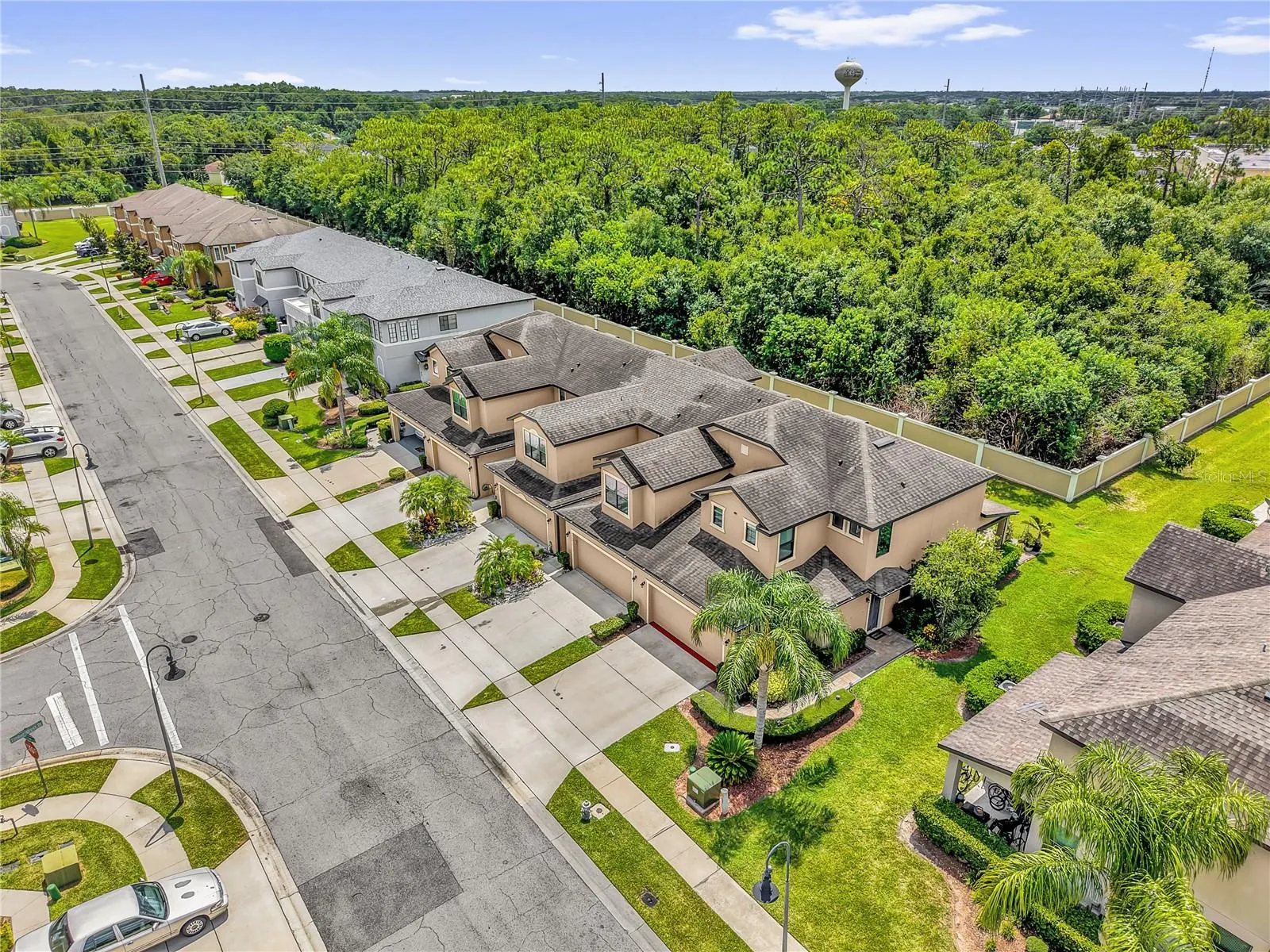 2480 SEVEN OAKS DR
