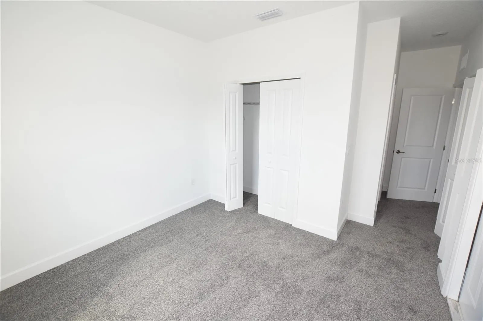 460 LAKE SHORE PKWY