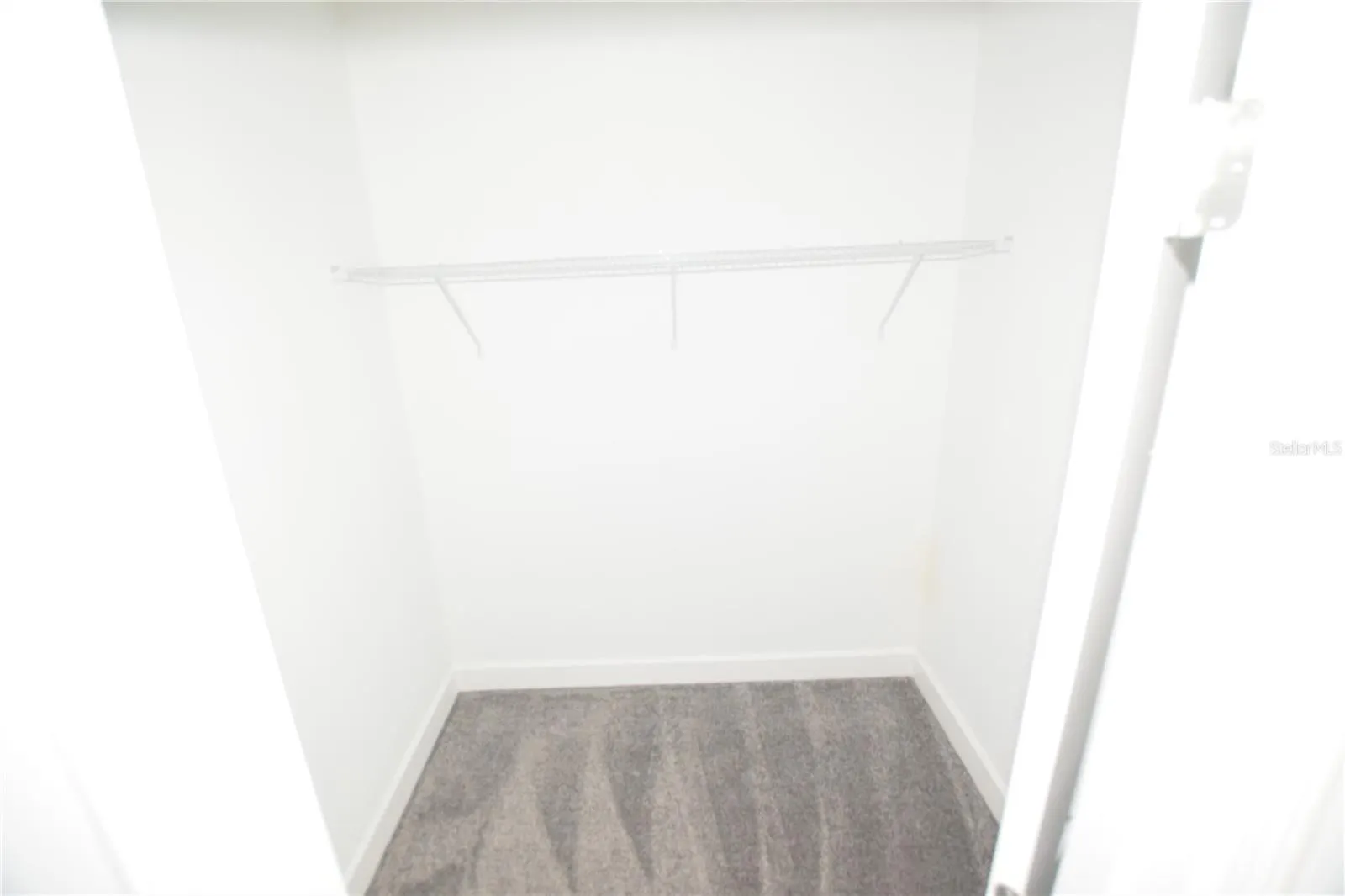 460 LAKE SHORE PKWY