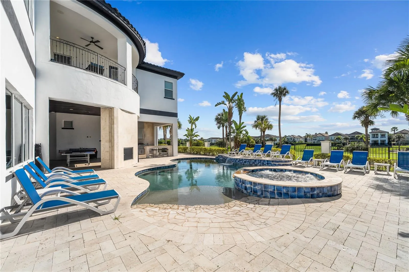 1125 GRAND TRAVERSE PKWY