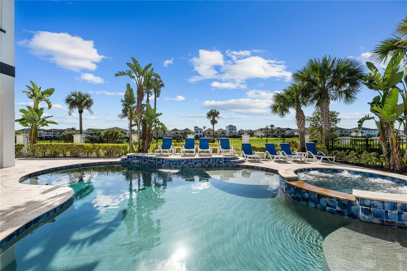 1125 GRAND TRAVERSE PKWY