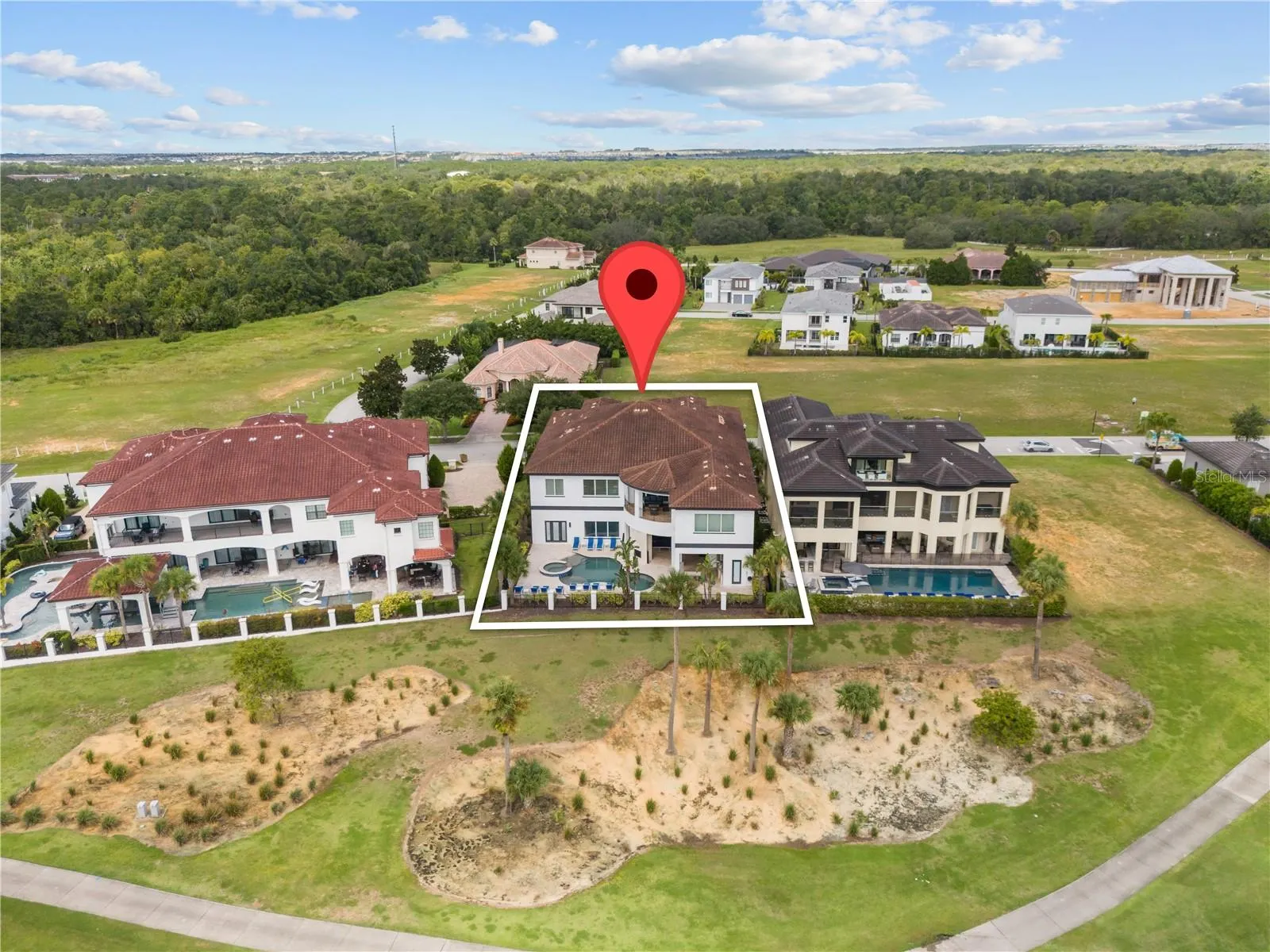 1125 GRAND TRAVERSE PKWY