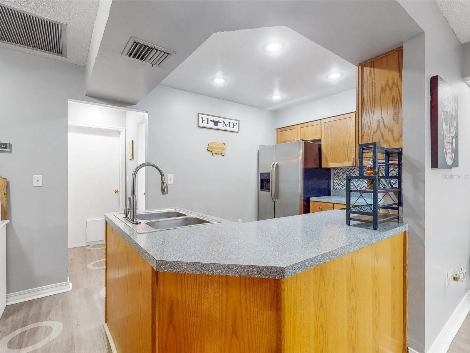 157 COVENTRY CIR