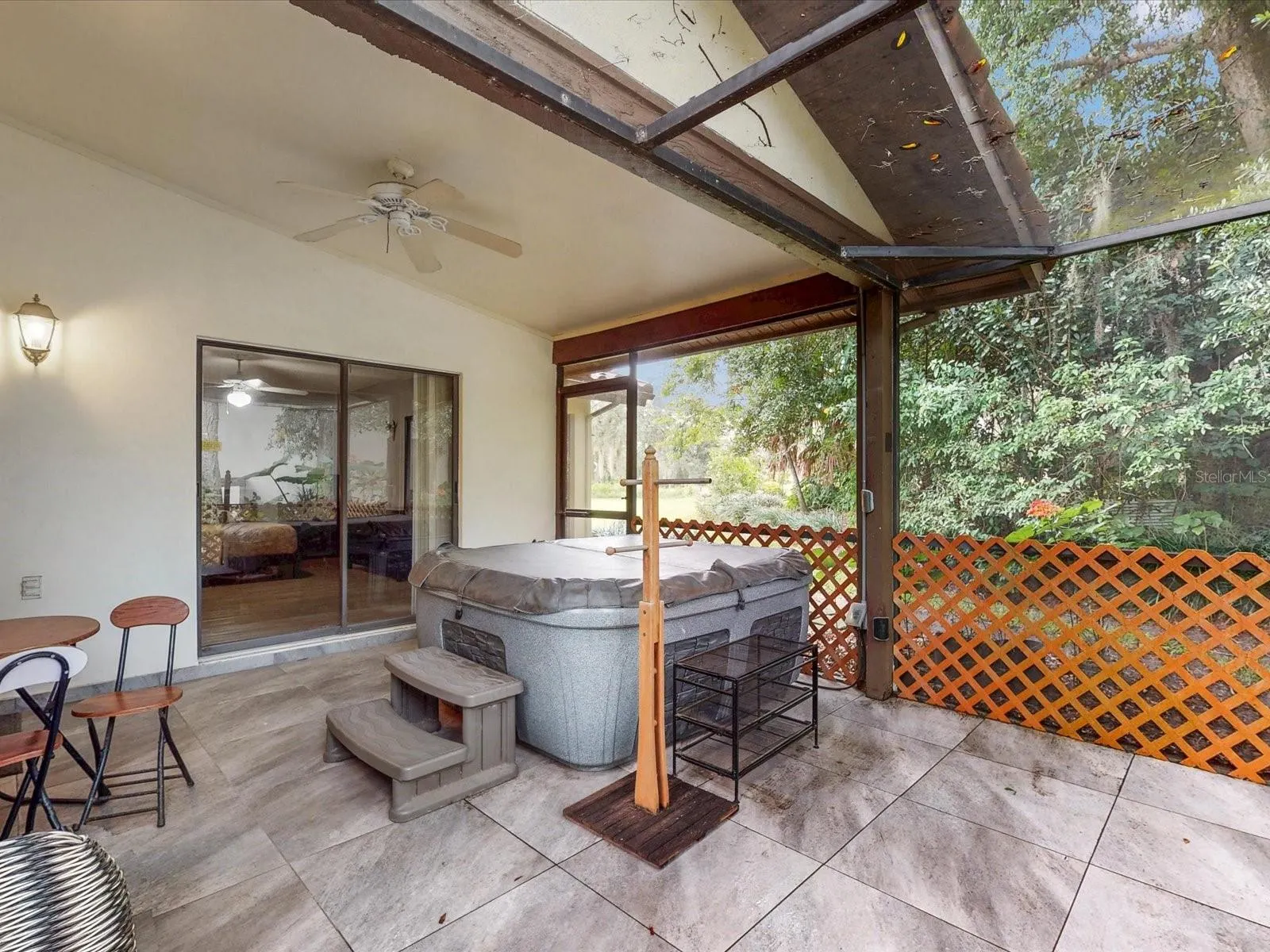 157 COVENTRY CIR