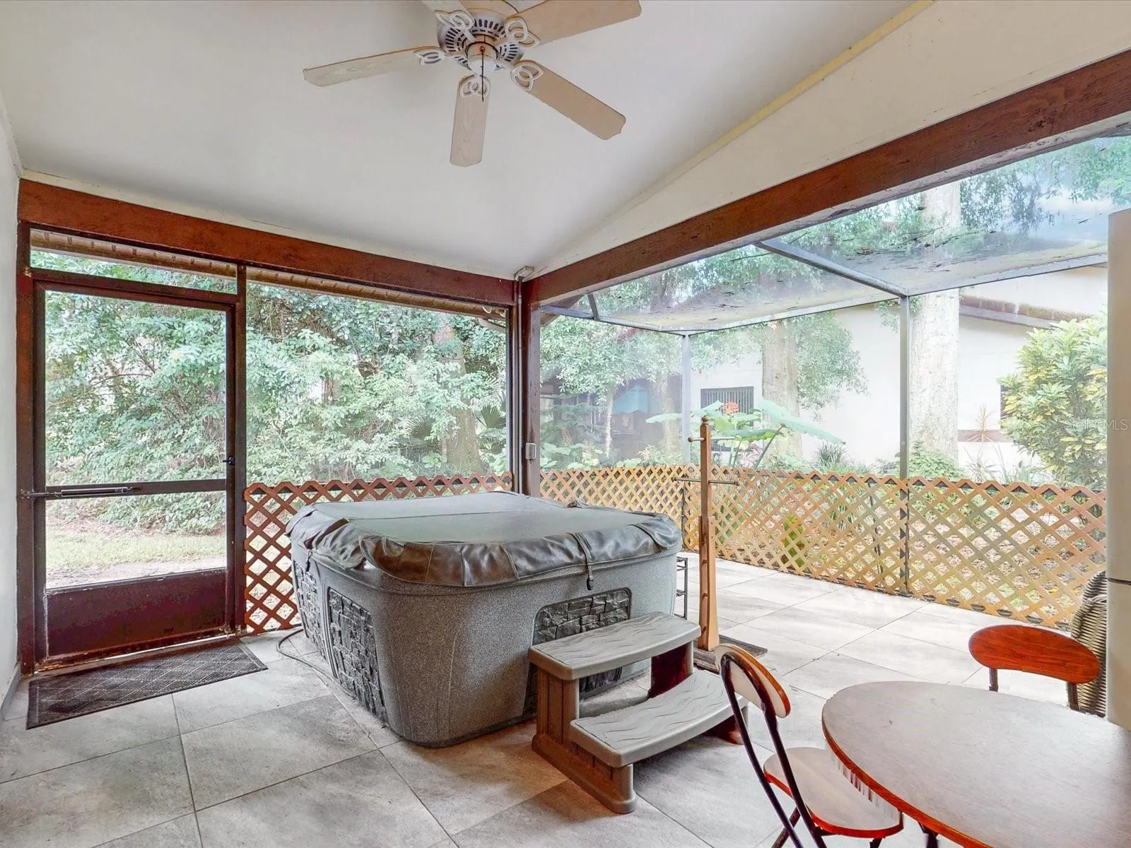 157 COVENTRY CIR