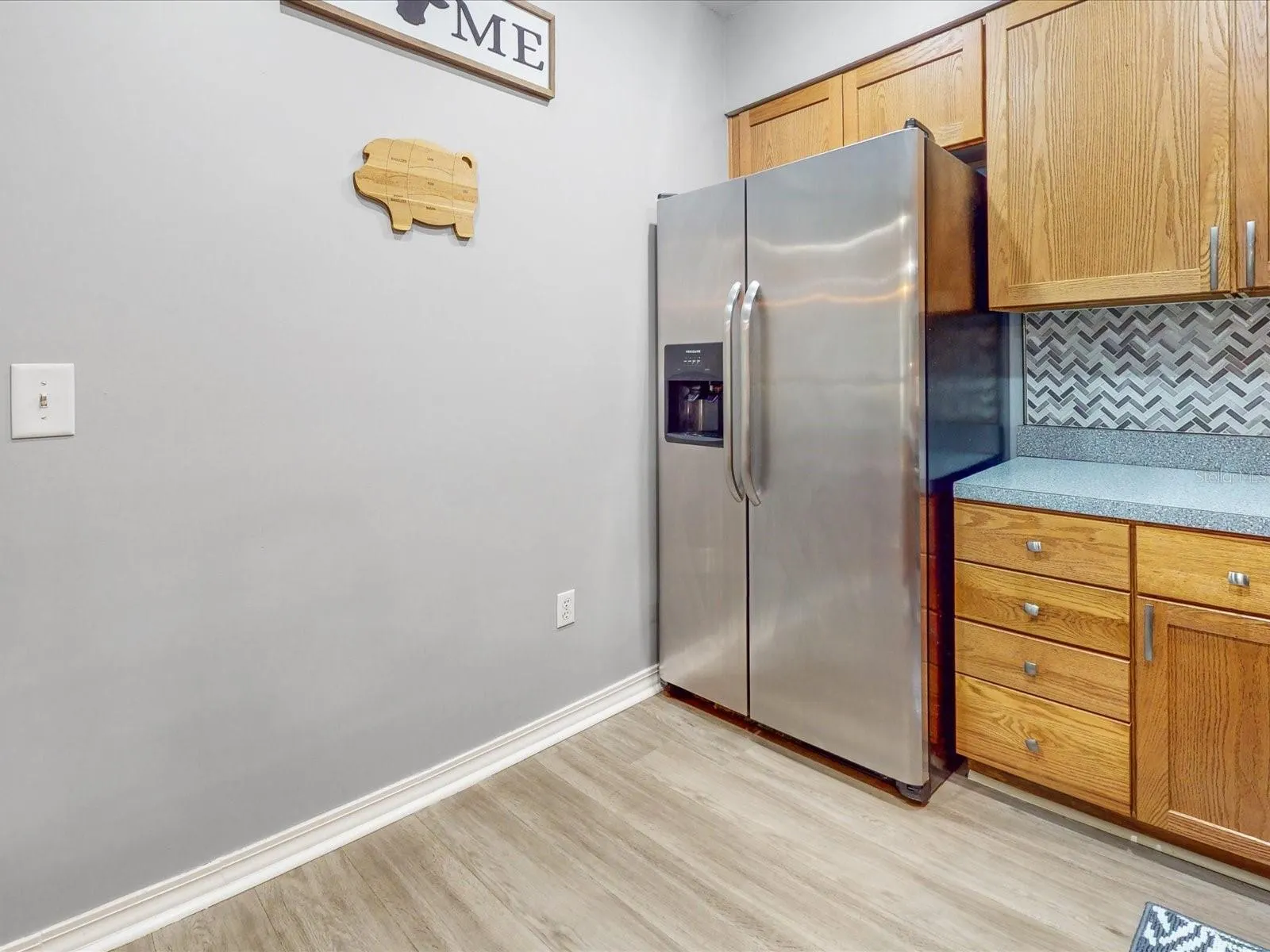 157 COVENTRY CIR