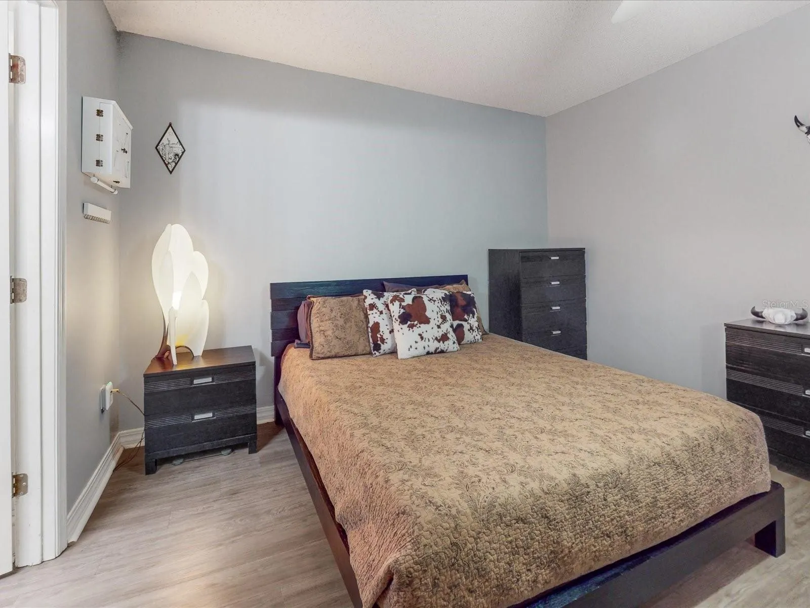 157 COVENTRY CIR