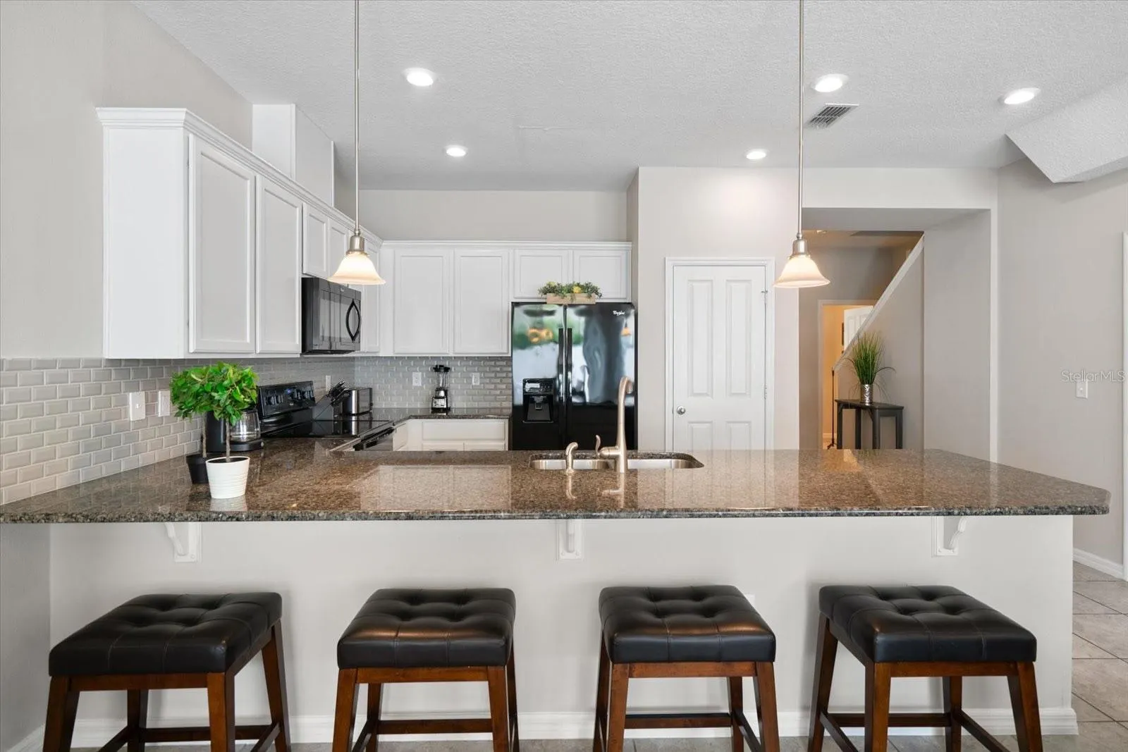 5112 KILLARNEY WAY