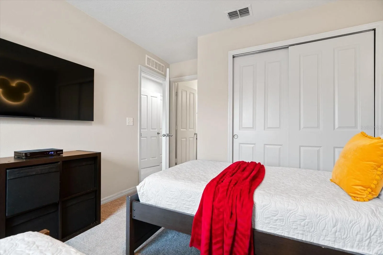 5112 KILLARNEY WAY