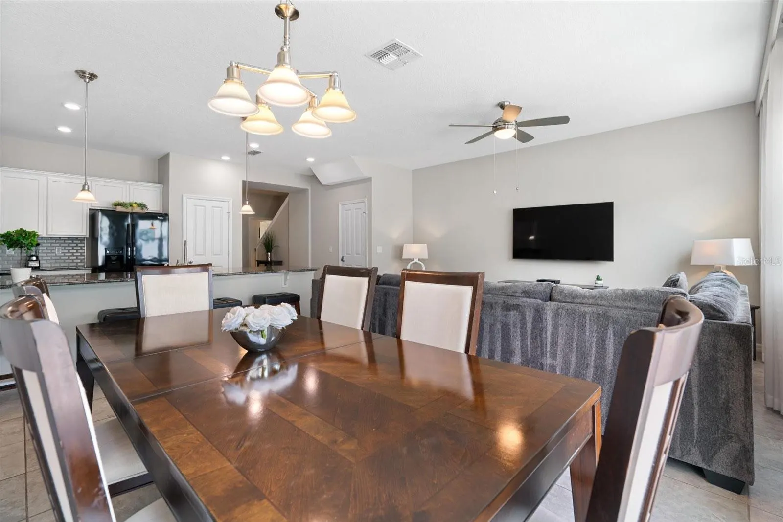 5112 KILLARNEY WAY