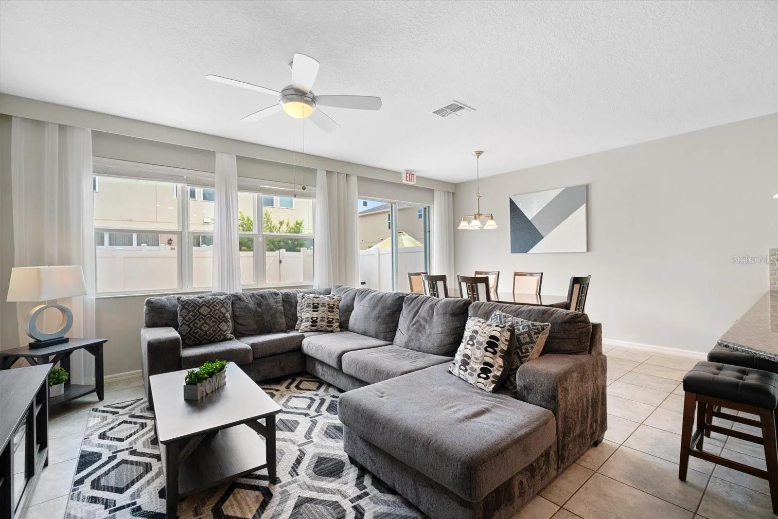 5112 KILLARNEY WAY