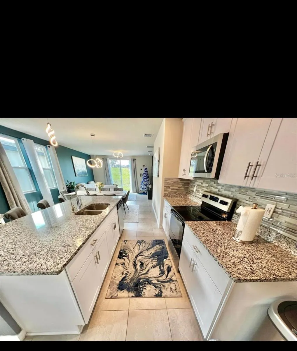 3260 BELLA VISTA DR