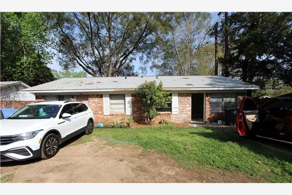 2309/ 2311 S MERIDIAN ST