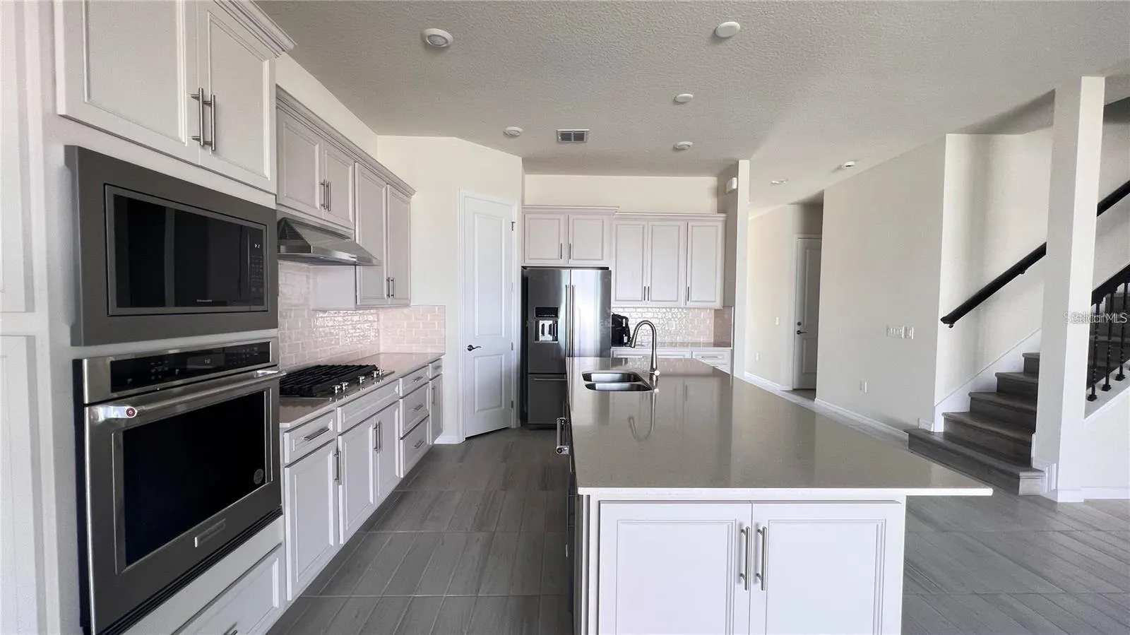 10331 PARKVIEW RESERVE LN