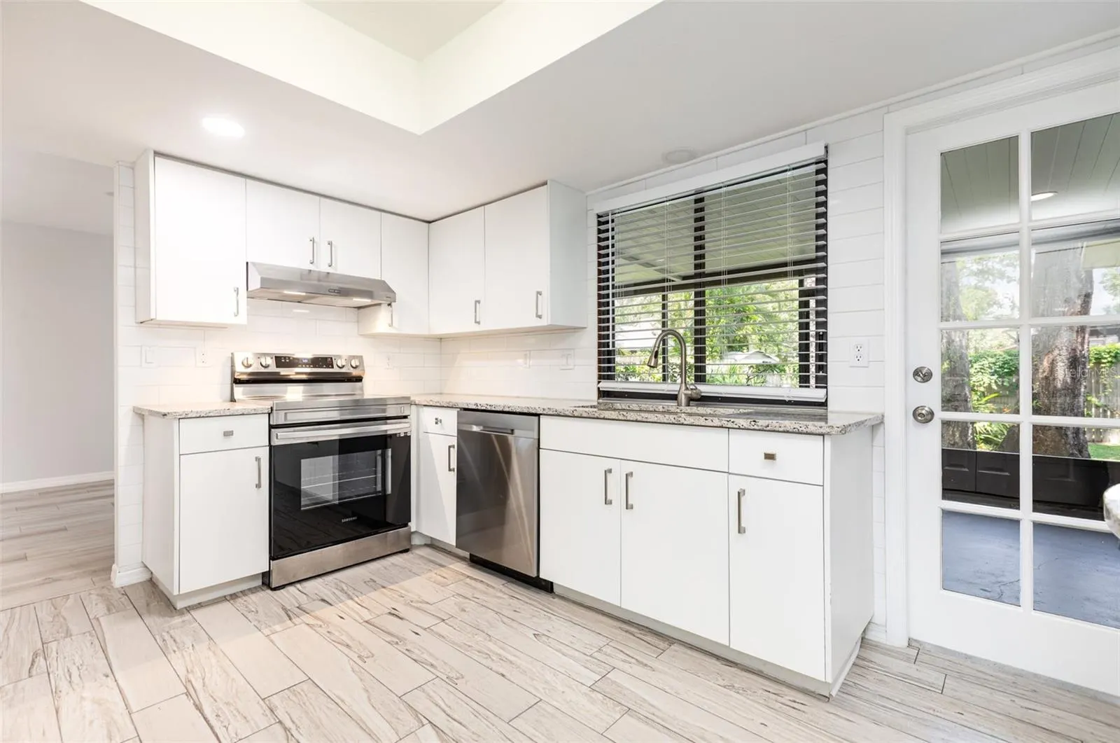 8434 CYPRESS LAKE CIR