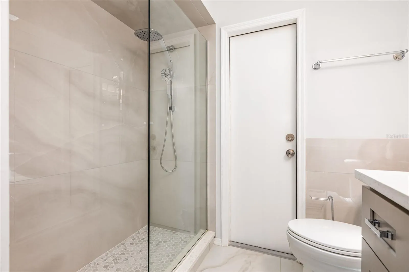 8434 CYPRESS LAKE CIR
