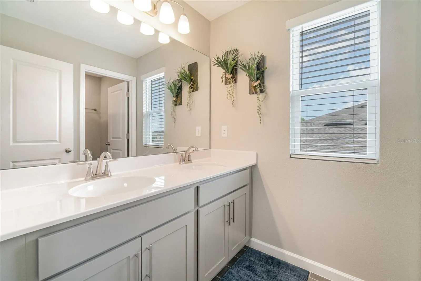 4032 SOUTHERN VISTA LOOP