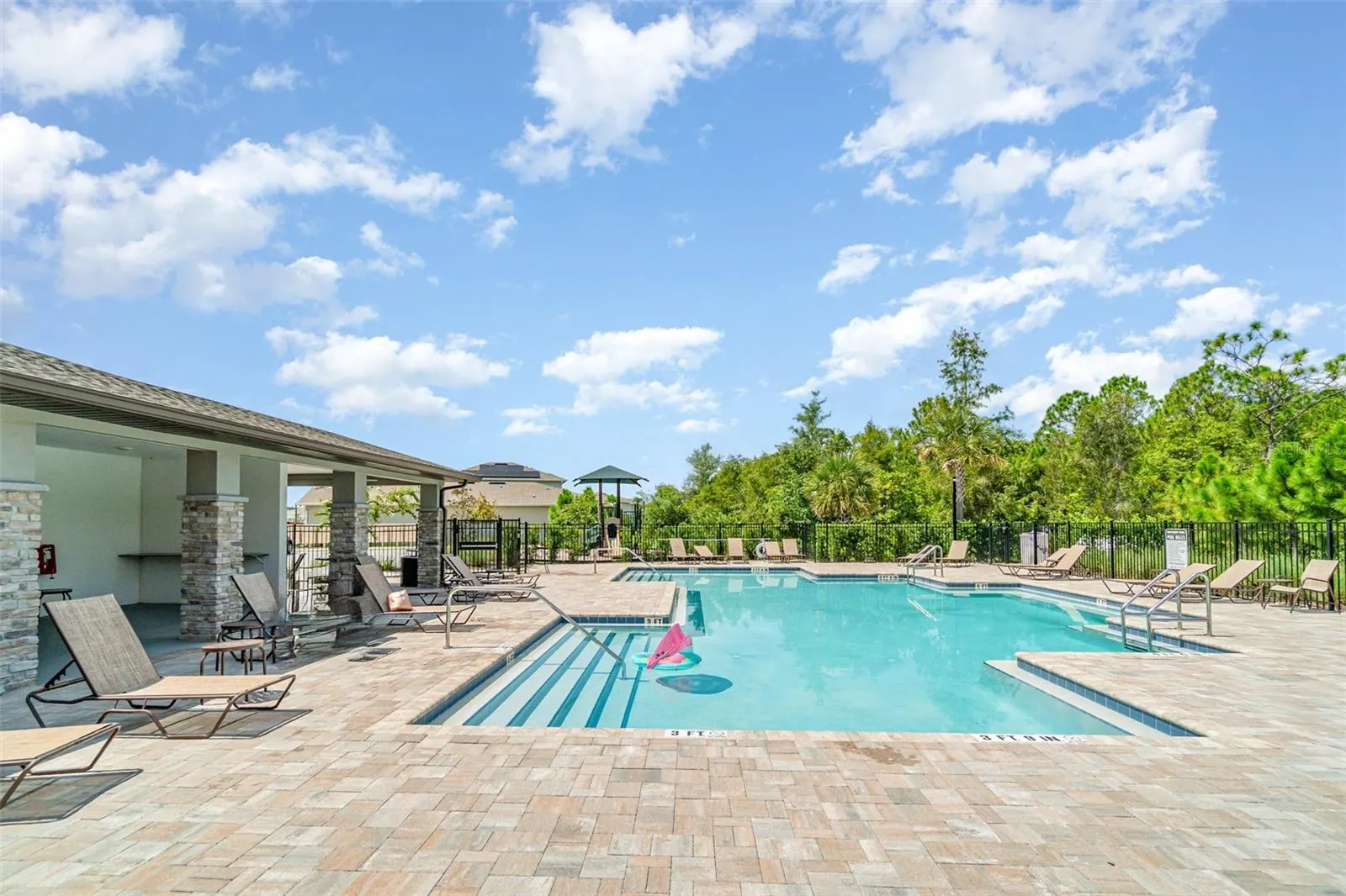 4032 SOUTHERN VISTA LOOP