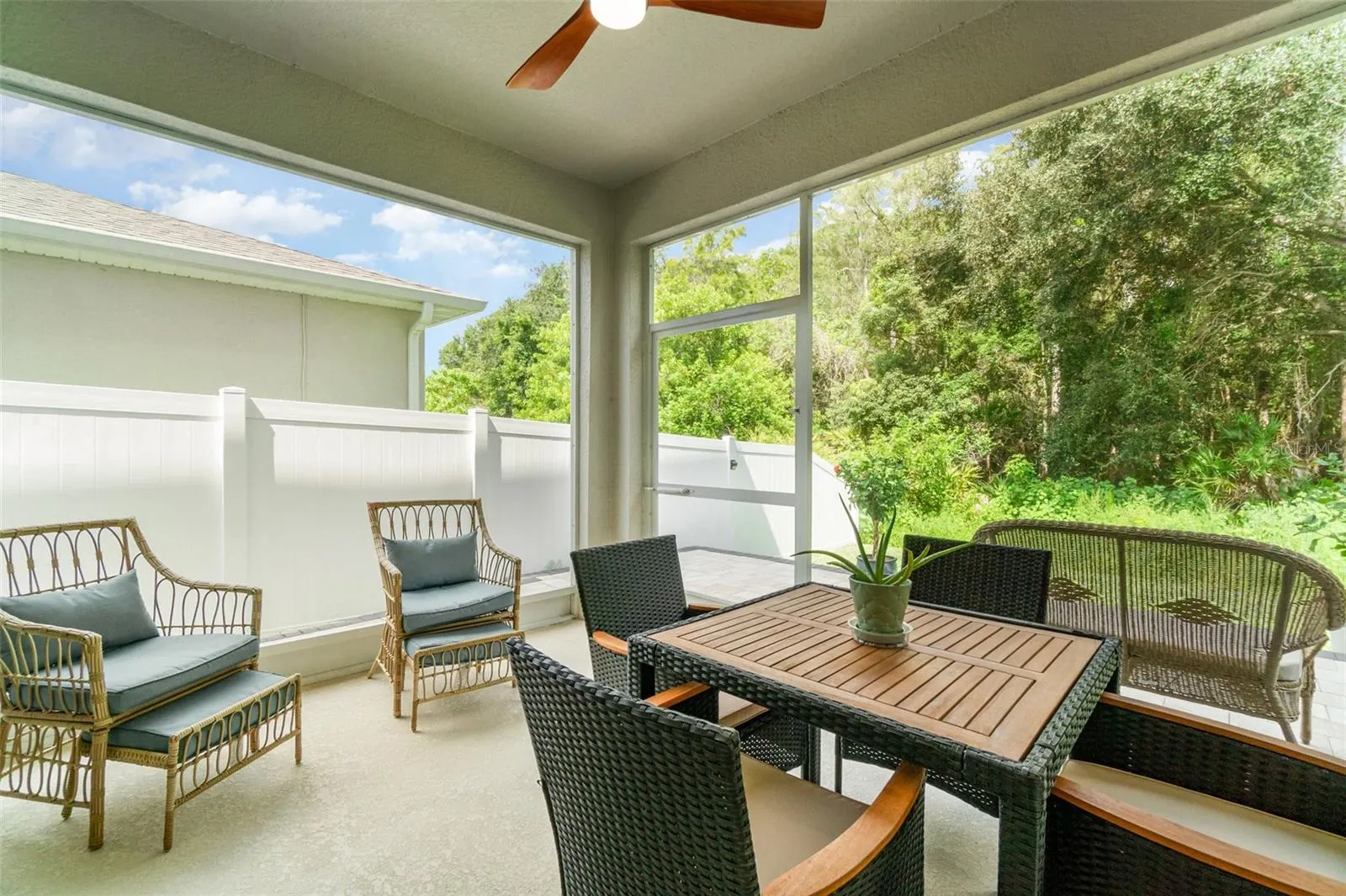 4032 SOUTHERN VISTA LOOP