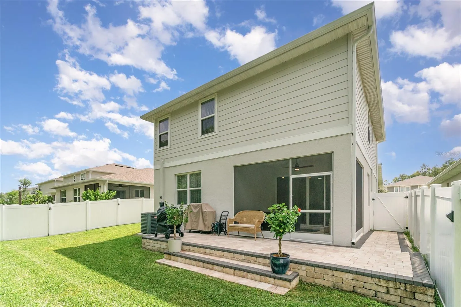 4032 SOUTHERN VISTA LOOP