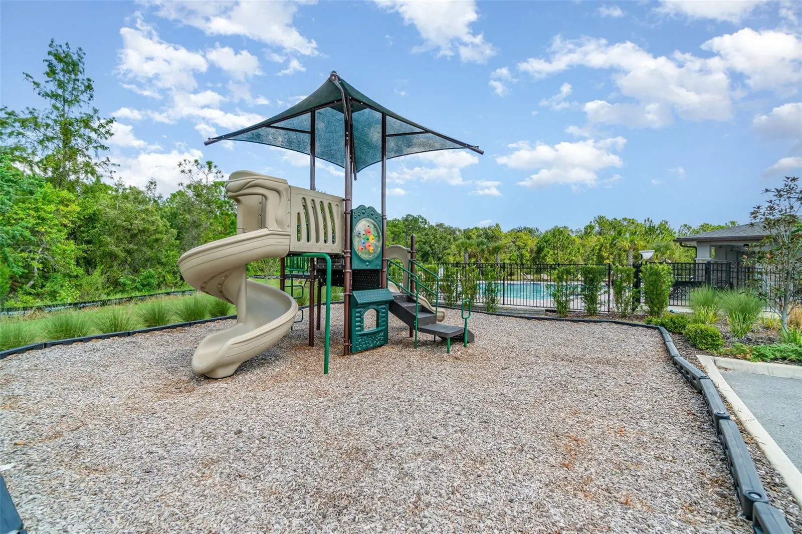 4032 SOUTHERN VISTA LOOP