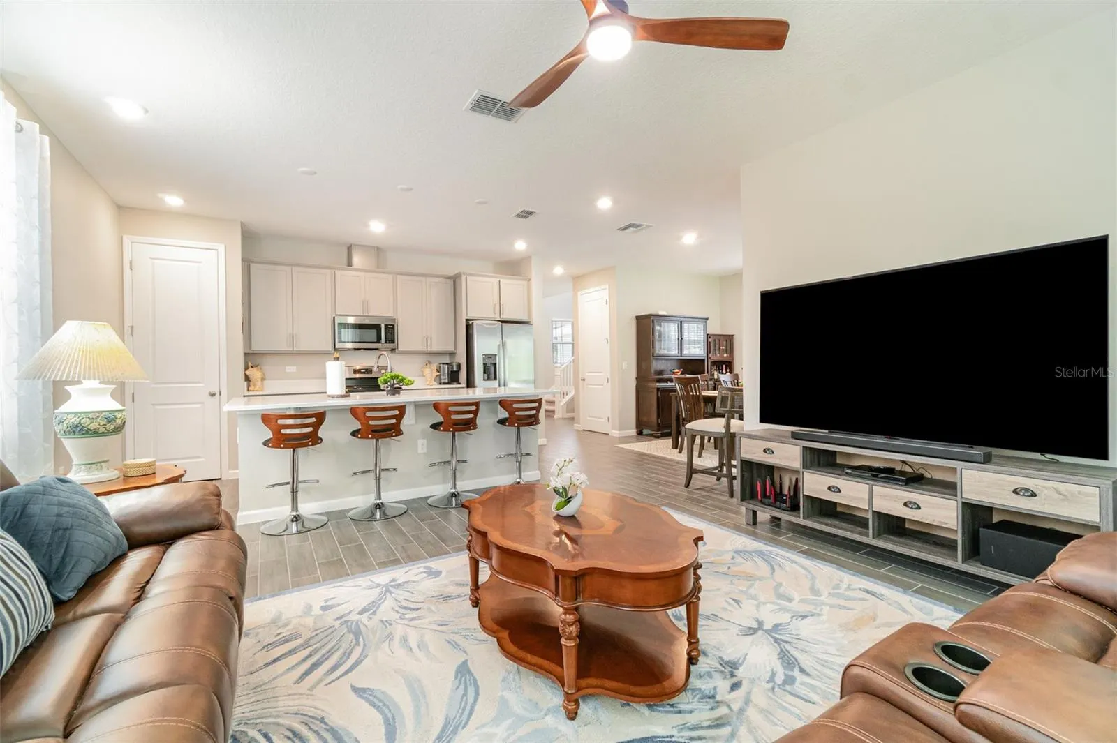 4032 SOUTHERN VISTA LOOP