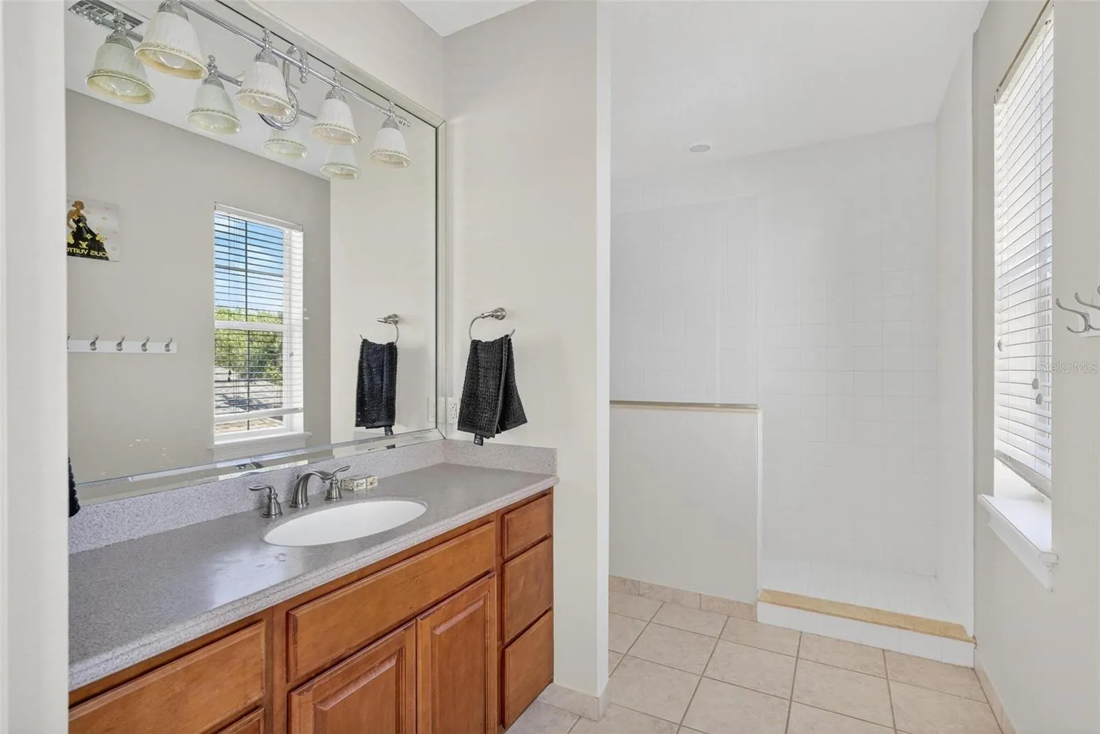 3329 SCHOOLHOUSE RD