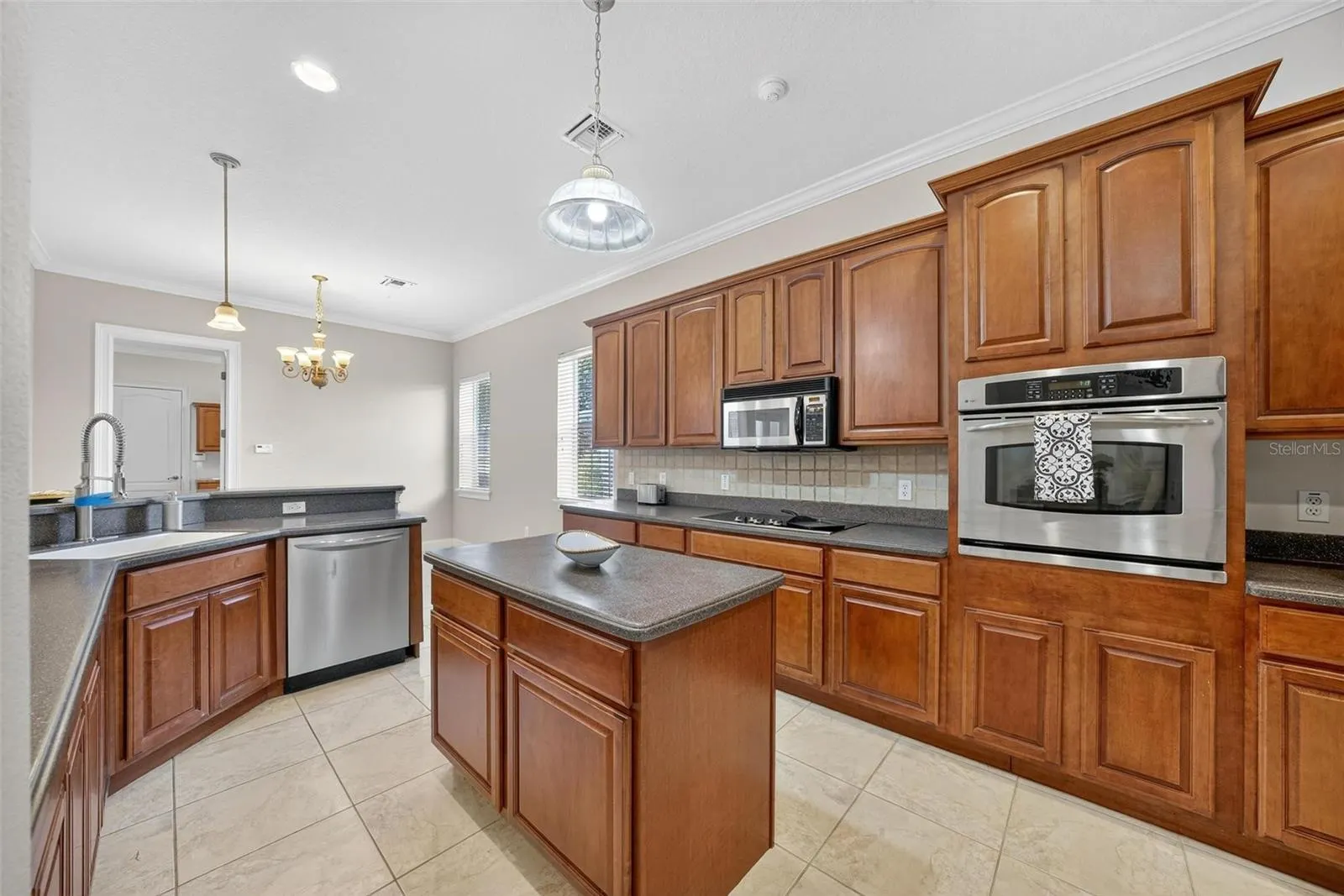 3329 SCHOOLHOUSE RD