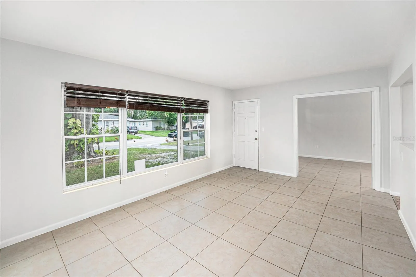 15 S NIMBUS AVE