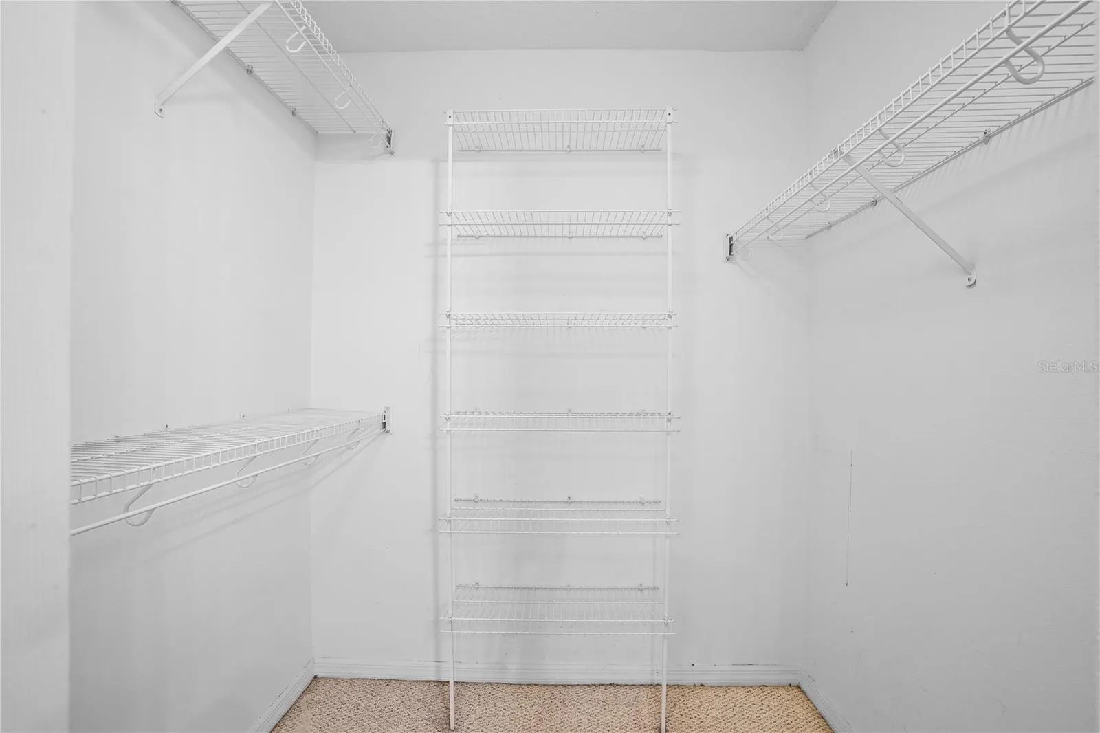 722 VIA BIANCA DR