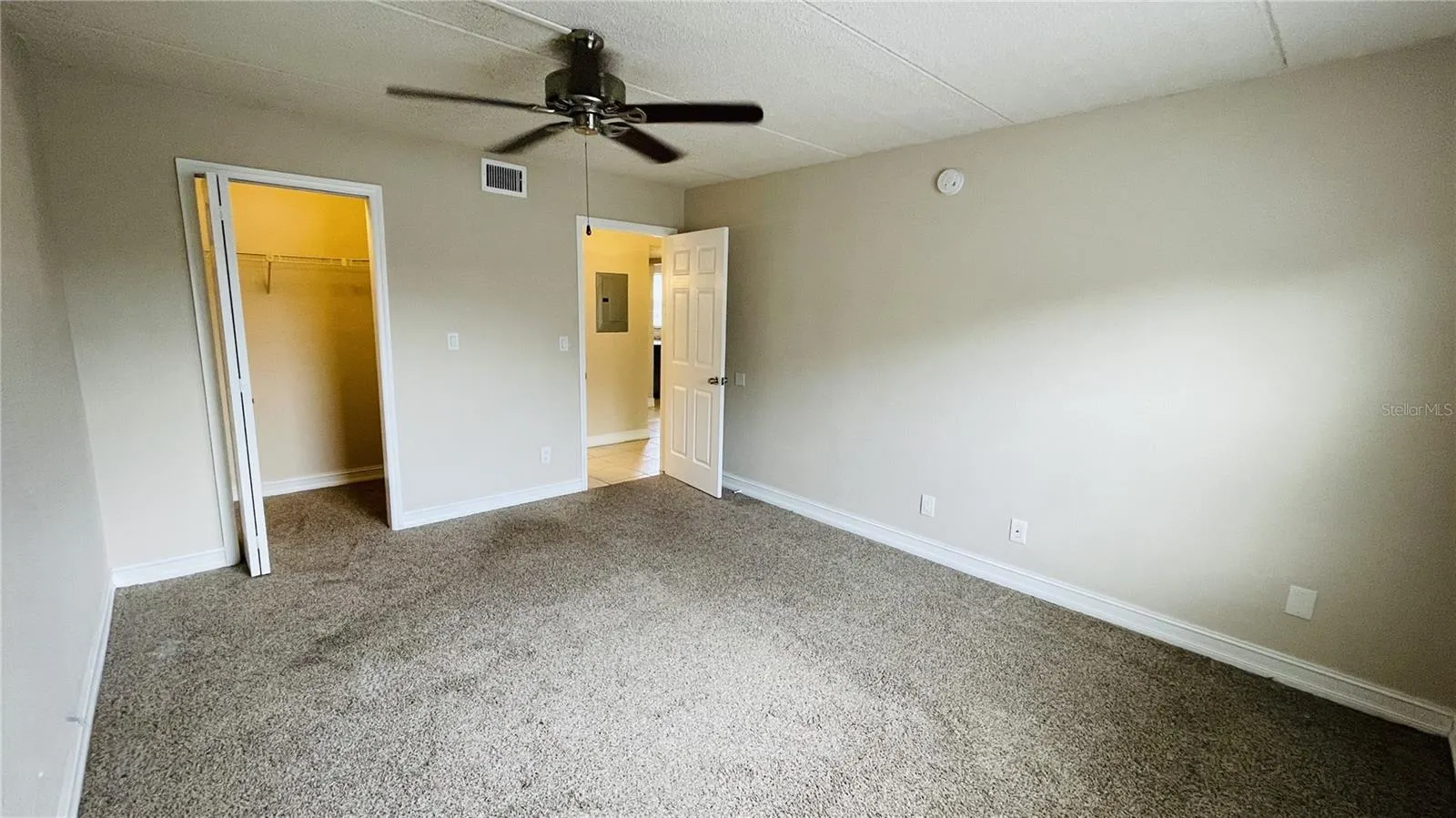 2860 SOMERSET PARK DR #203, #203