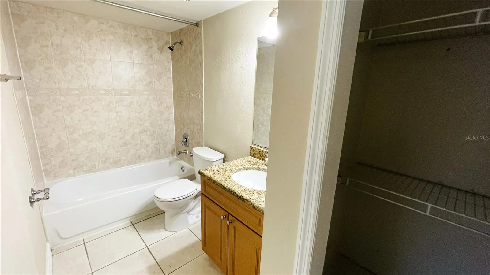 2860 SOMERSET PARK DR #203, #203