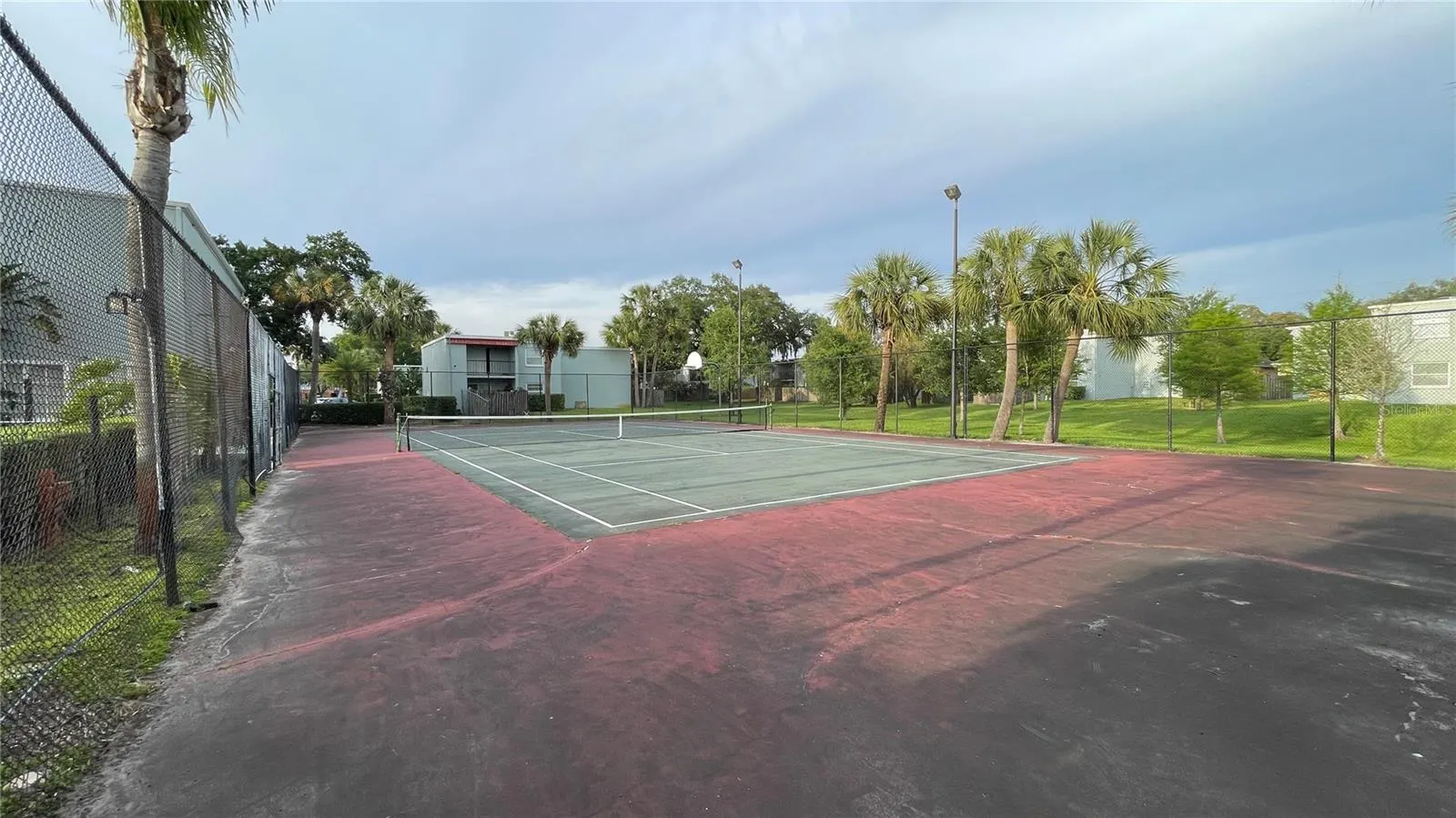 2860 SOMERSET PARK DR #203, #203