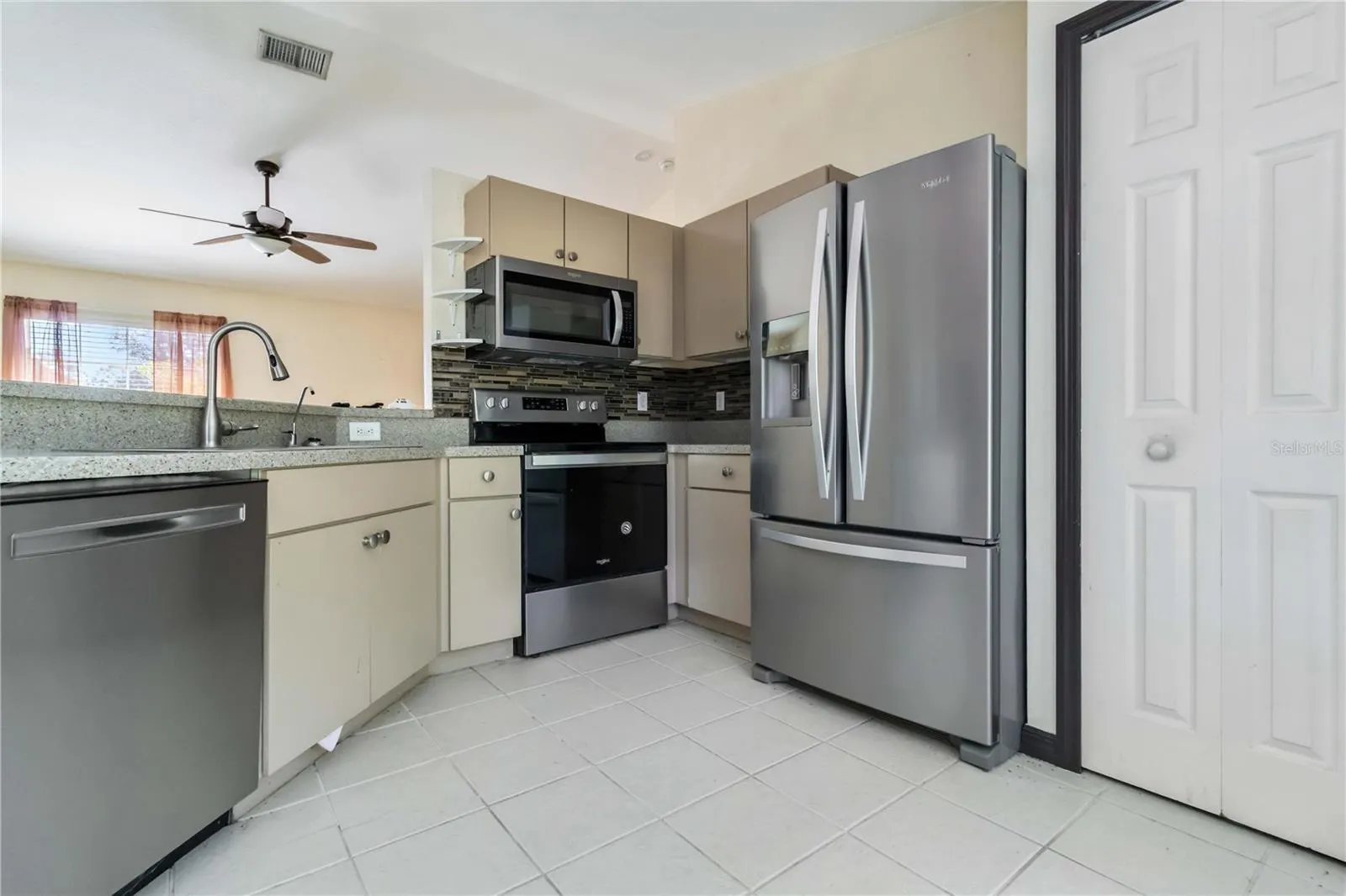4495 AMARI RD