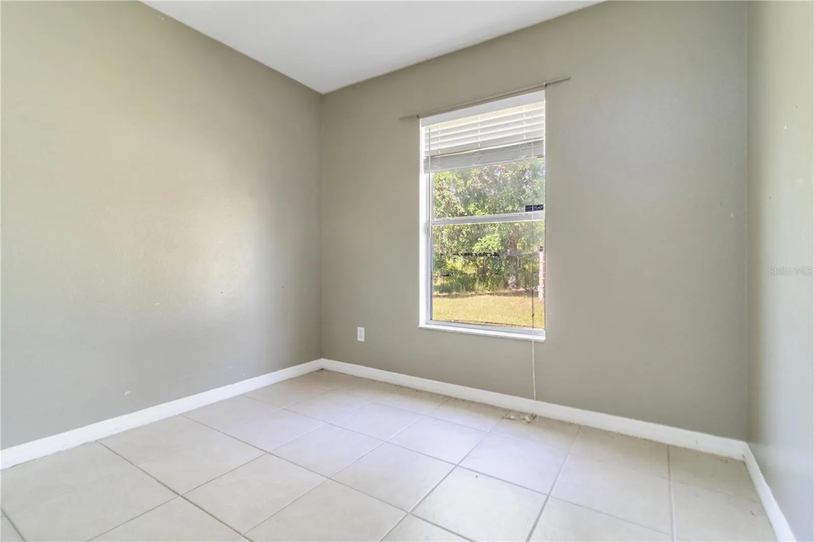 4495 AMARI RD