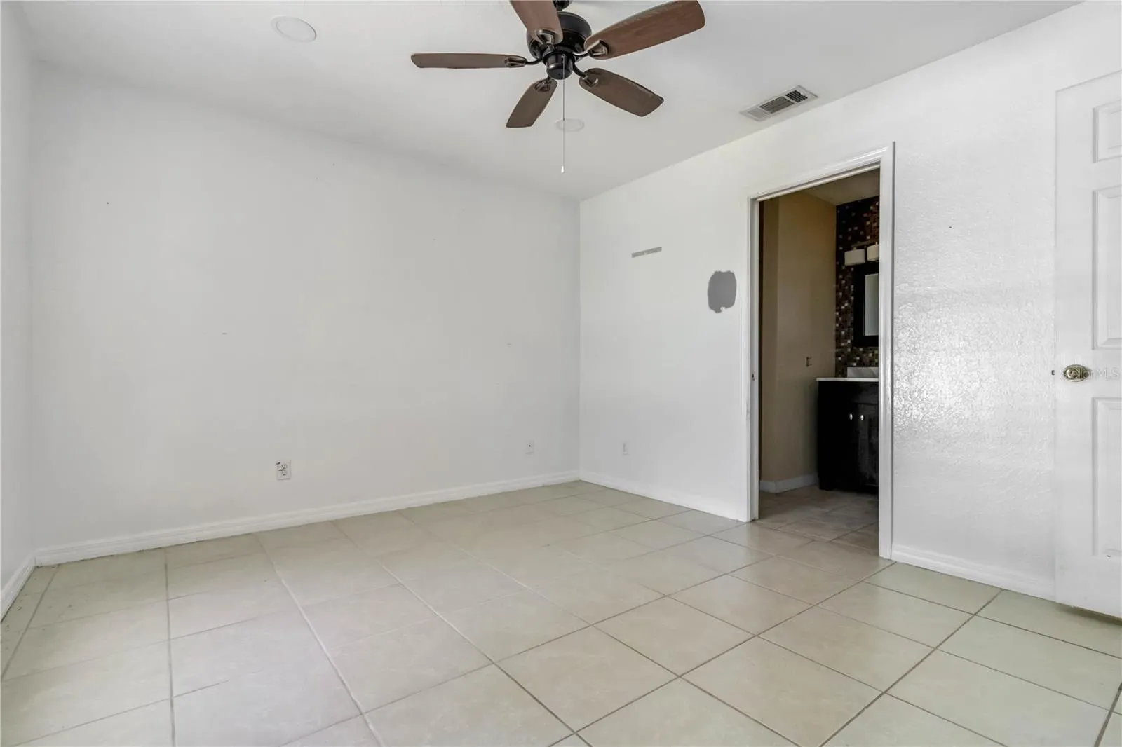 4495 AMARI RD