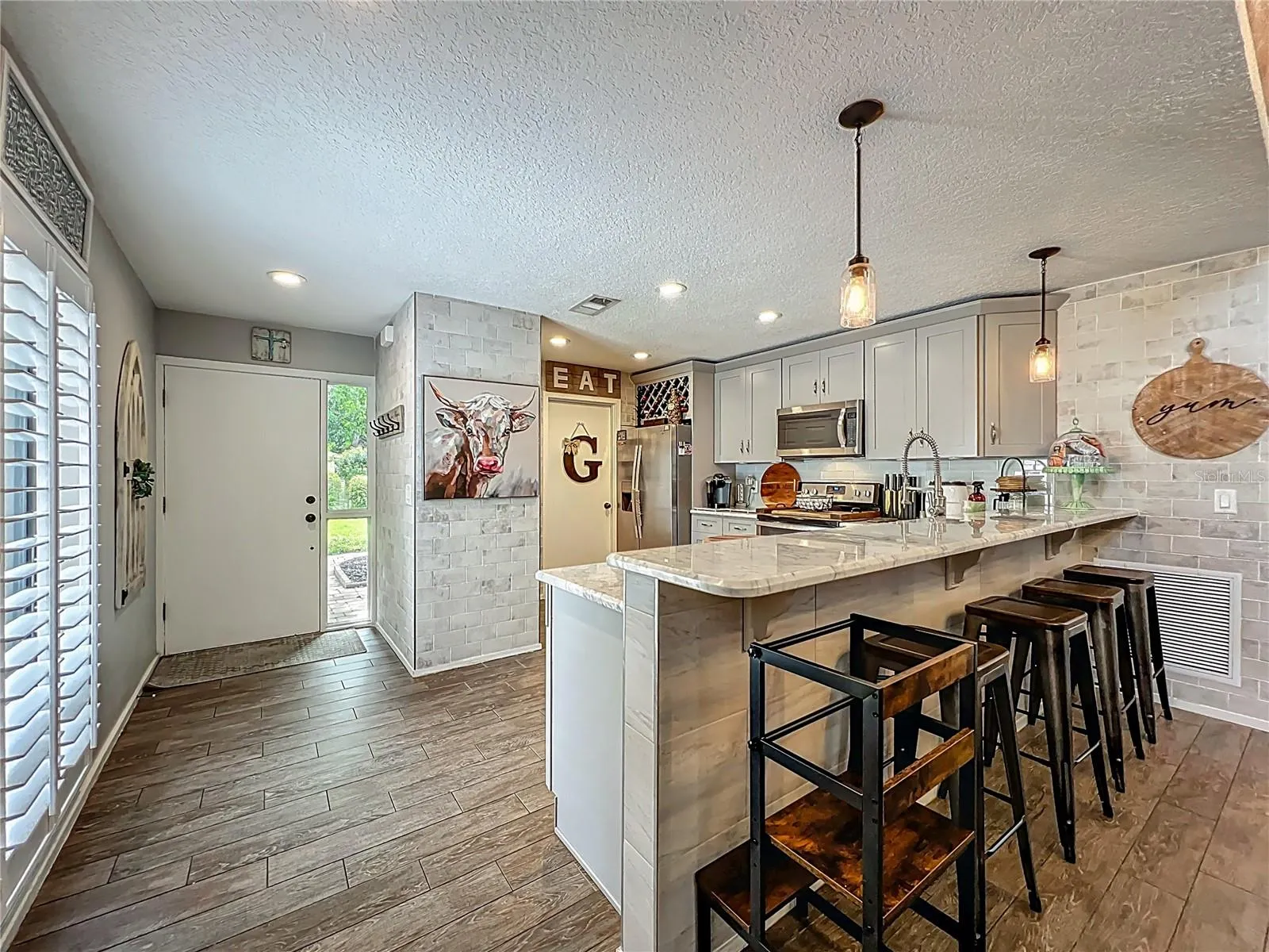 915 CYPRESSWOOD CT