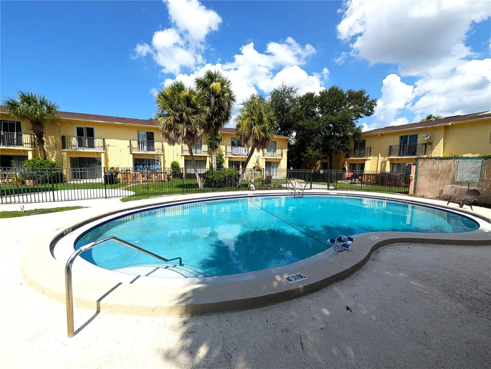 7512 DOLONITA DR