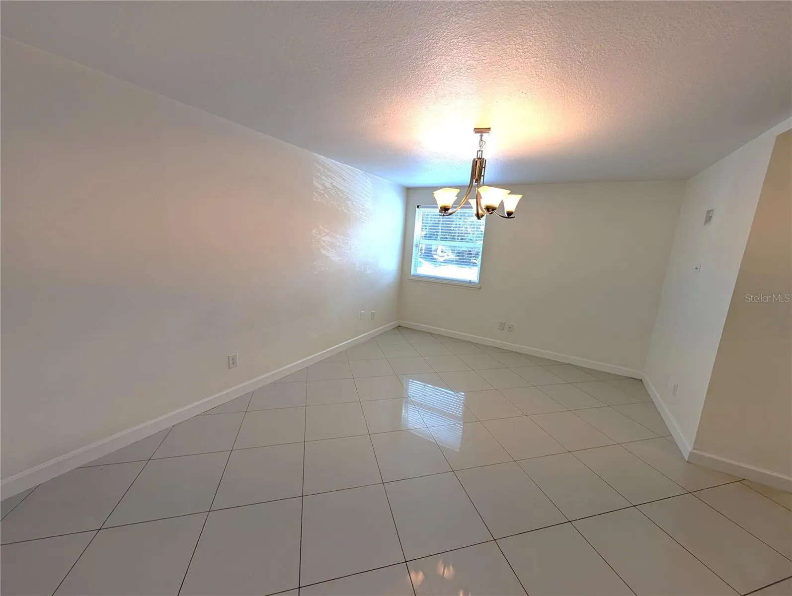 7512 DOLONITA DR