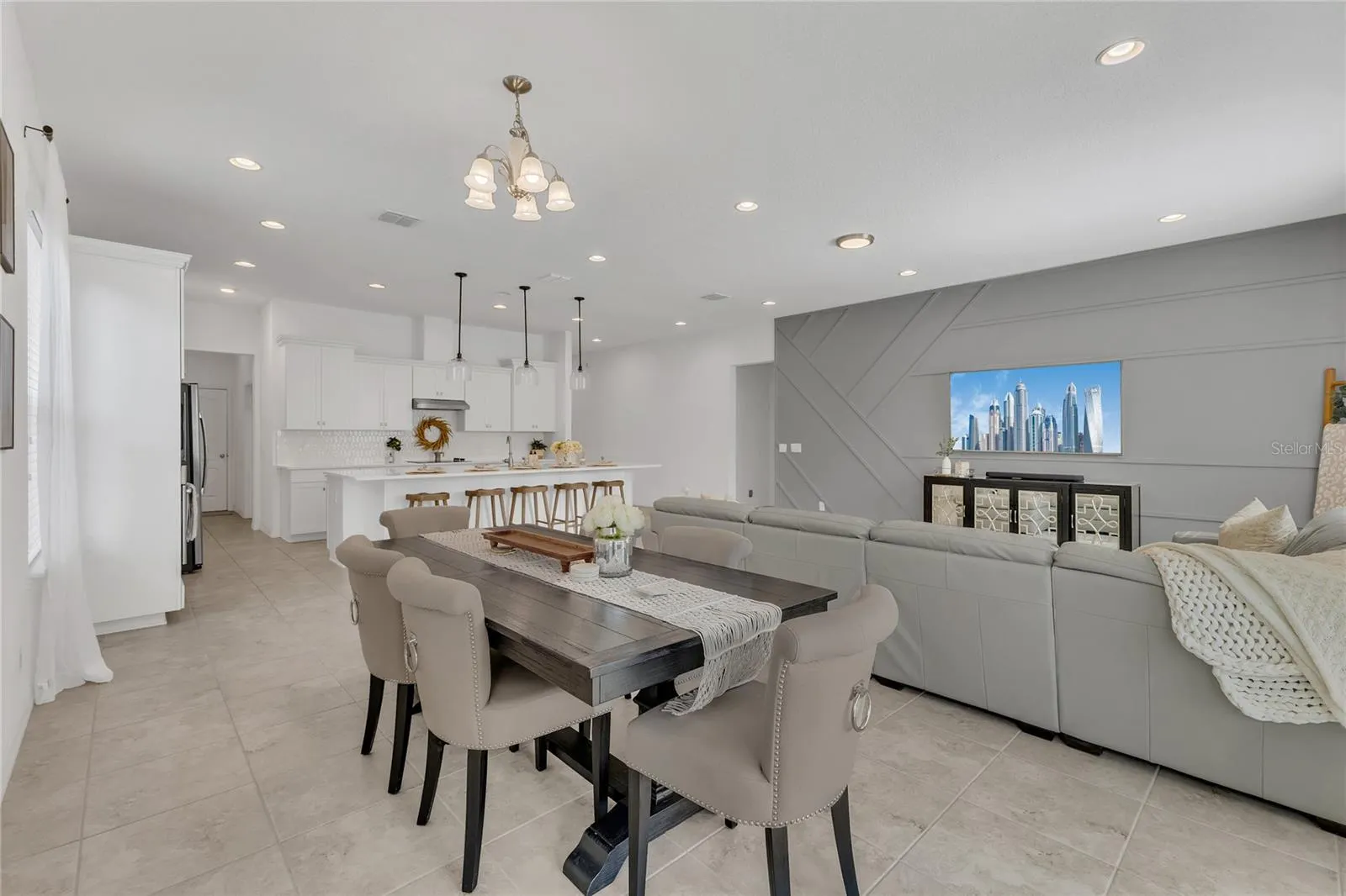 1731 REFLECTION LN