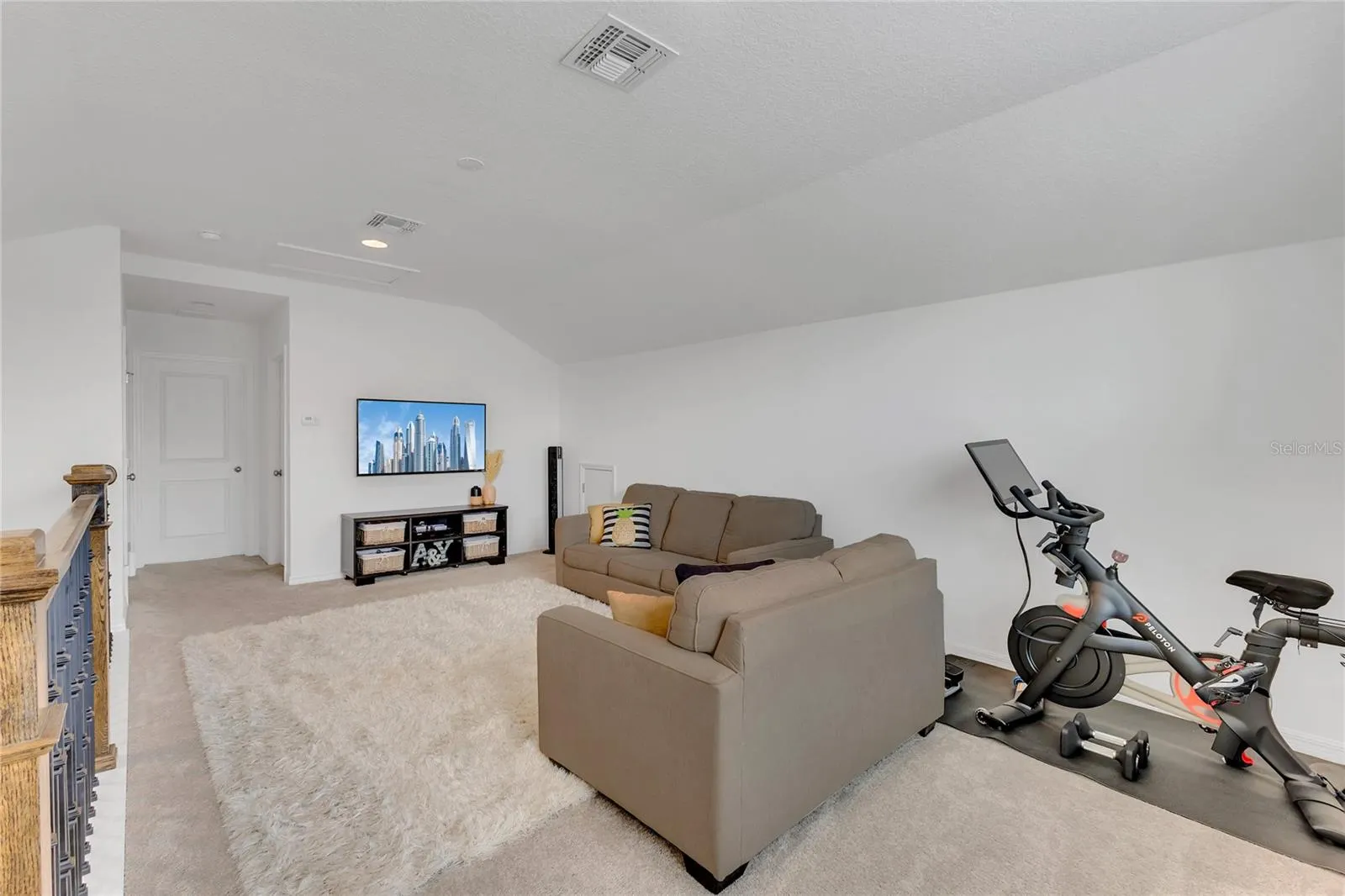 1731 REFLECTION LN
