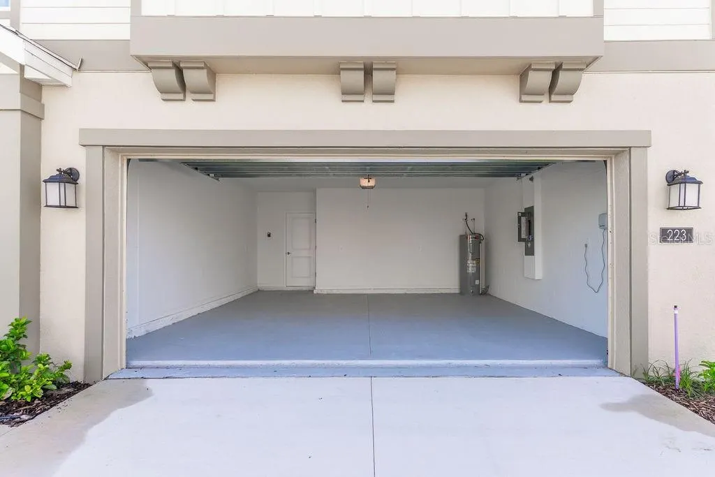 223 BRAVE RD