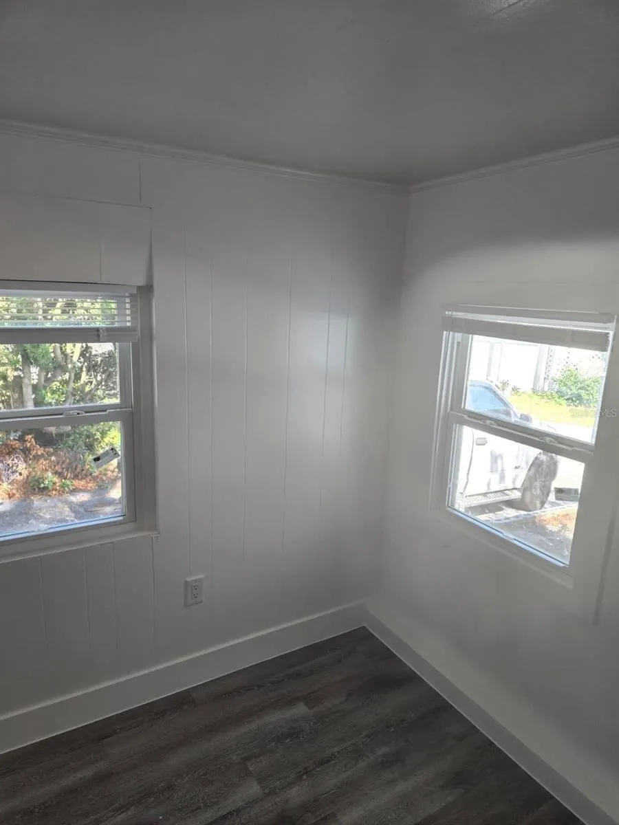815 ST CHARLES DR
