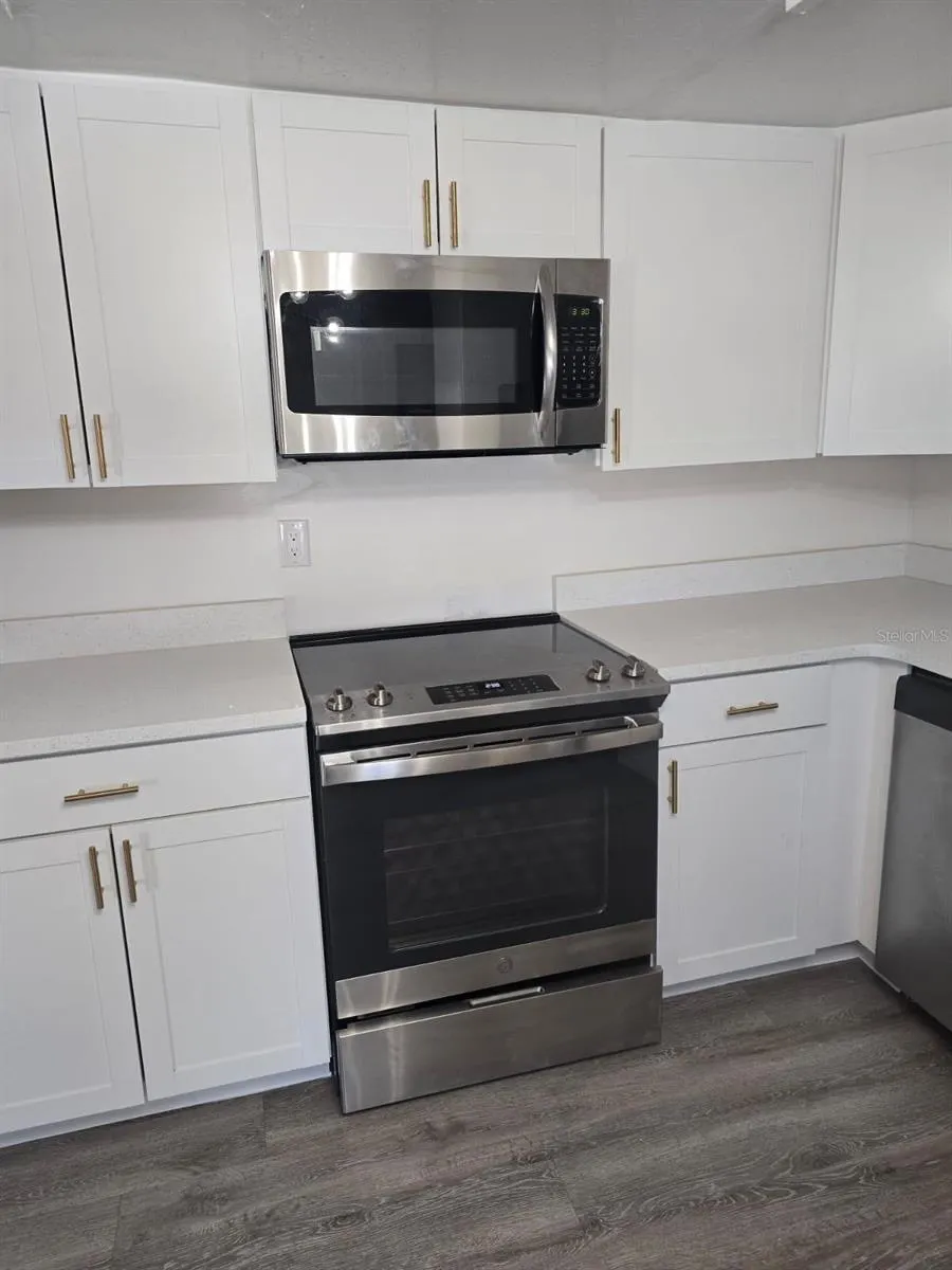 815 ST CHARLES DR